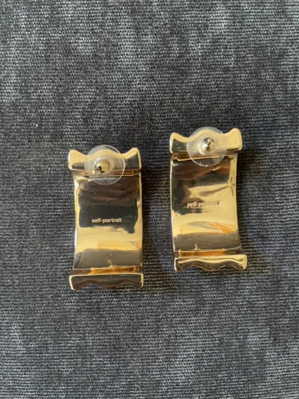 Self Portrait Gold Ridge Earrings - Picture 4 of 4